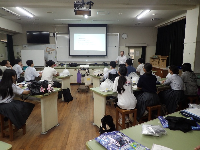 河川生態系の環境と生物多様性に関する講義