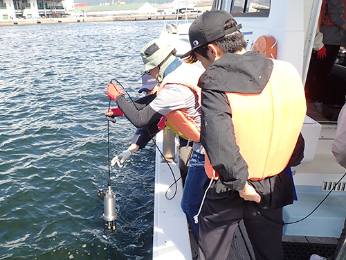 全国公開臨海実習Cコース（大阪湾の海水と海底環境）