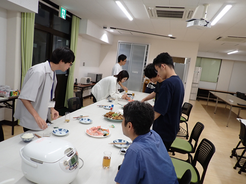 懇親会